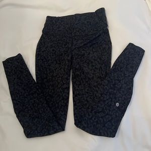 lululemon base pace leggings, size 4 (28”), Intertwined deep camo